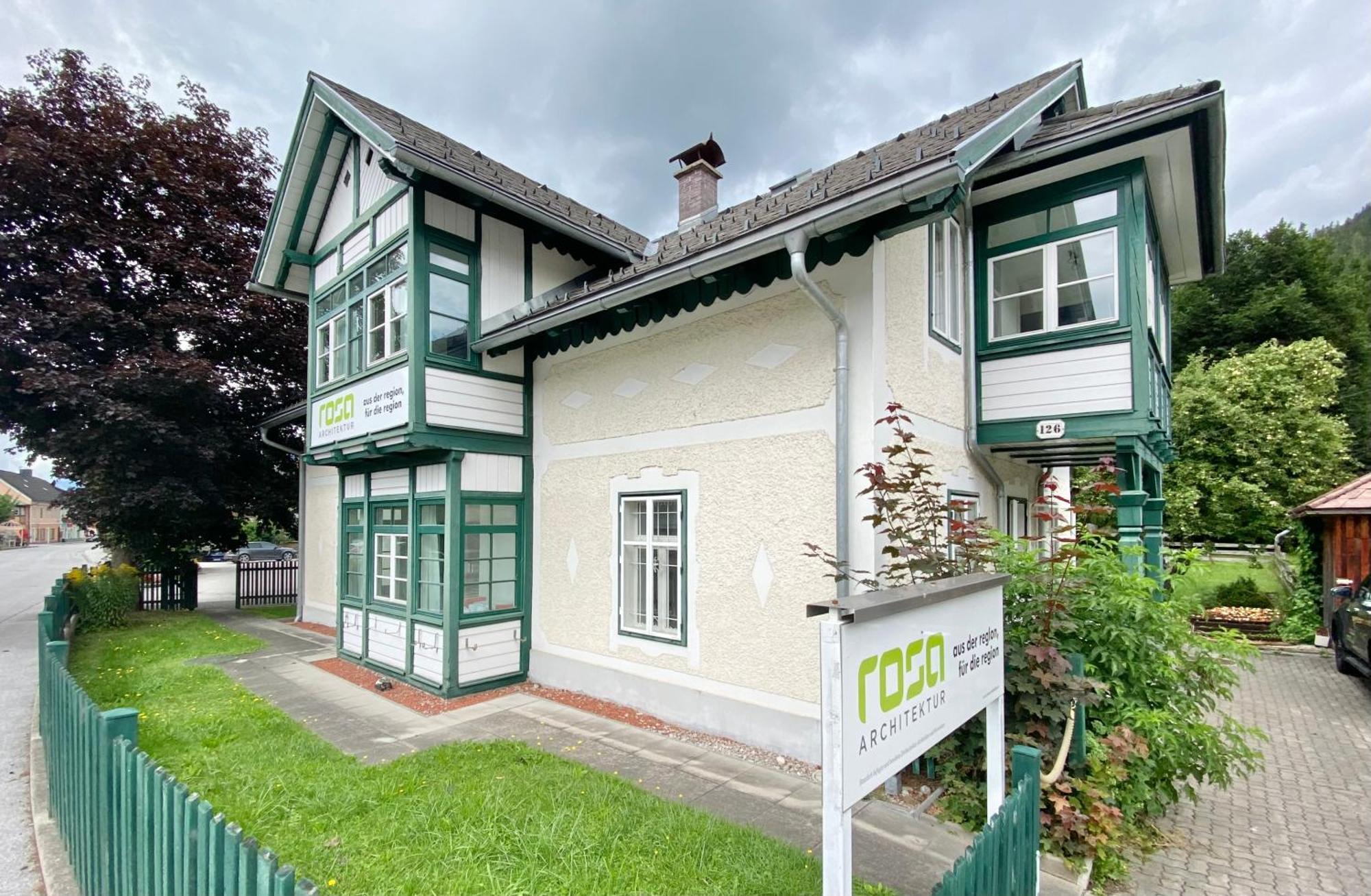 Rosa Wohnen & Office In Traditionell Ausseer Baukultur Appartamento