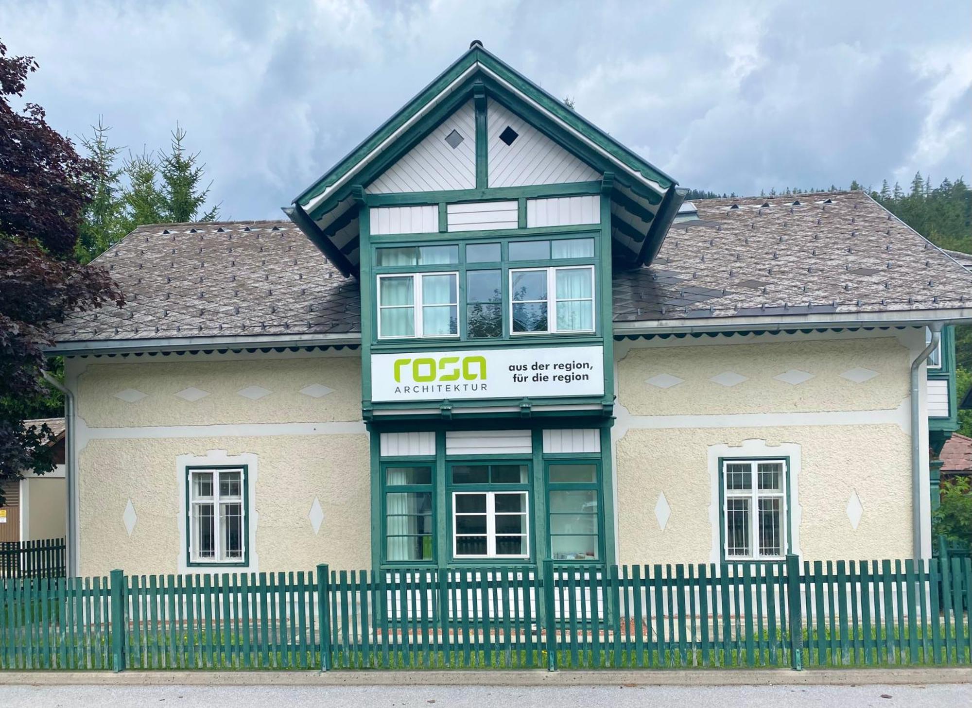 Rosa Wohnen & Office In Traditionell Ausseer Baukultur Appartamento
